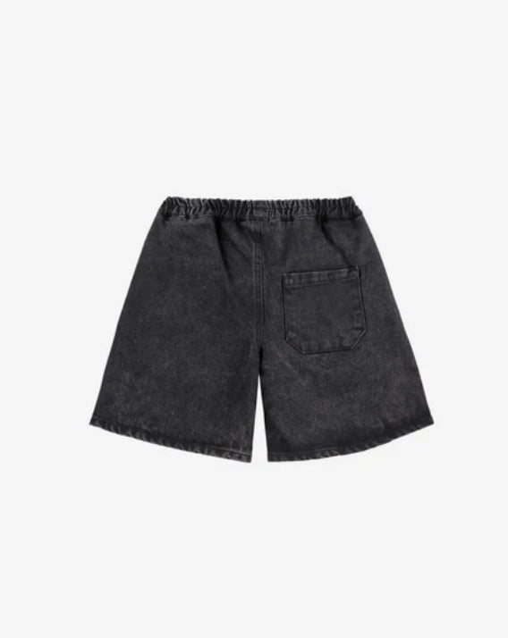 Smiling black denim bermuda shorts